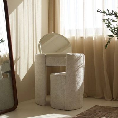 Vanora Vanity in Off-White